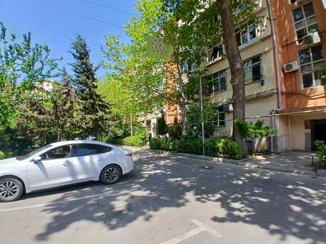 3 otaqlı köhnə tikili - Qara Qarayev m. - 85 m²