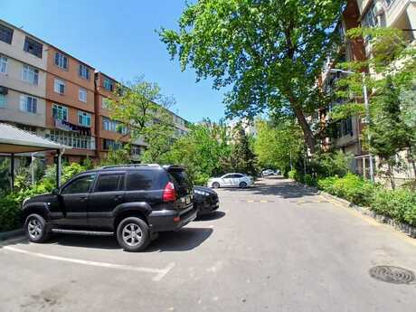 3 otaqlı köhnə tikili - Qara Qarayev m. - 85 m²