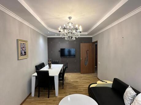 3 otaqlı köhnə tikili - Əhmədli m. - 80 m²