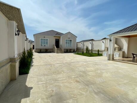 4 otaqlı həyət evi/bağ evi - Mərdəkan q. - 200 m²