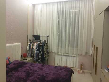3 otaqlı köhnə tikili - Elmlər Akademiyası m. - 90 m²