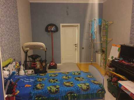 3 otaqlı köhnə tikili - Elmlər Akademiyası m. - 90 m²