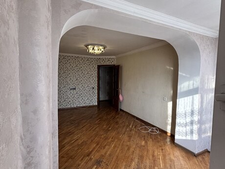 2 otaqlı köhnə tikili - Neftçilər m. - 50 m²