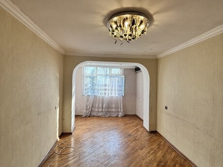 2 otaqlı köhnə tikili - Neftçilər m. - 50 m²