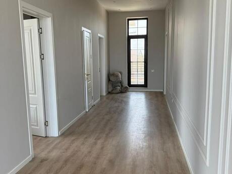 5 otaqlı həyət evi/bağ evi - Sea Breeze q. - 400 m²