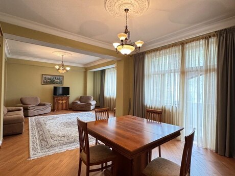 3 otaqlı yeni tikili - Sahil m. - 160 m²