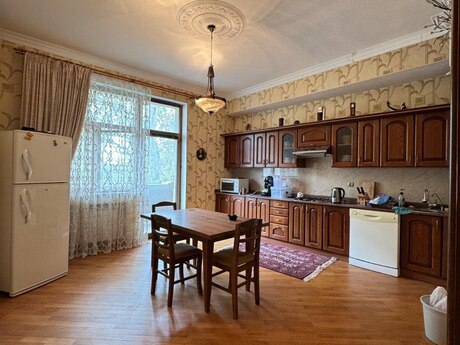 3-room apartment, 160 m², Sahil: 690 000 ₼ 5
