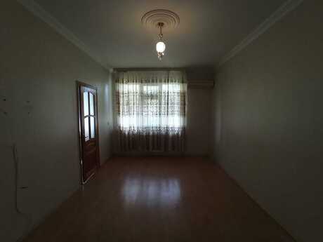 1 otaqlı köhnə tikili - Azadlıq Prospekti m. - 40 m²