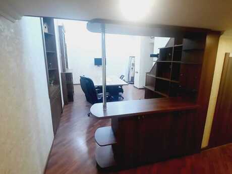 2 otaqlı köhnə tikili - Sahil m. - 54 m²