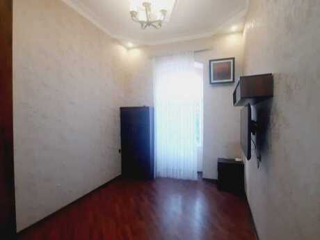 2 otaqlı köhnə tikili - Sahil m. - 54 m²