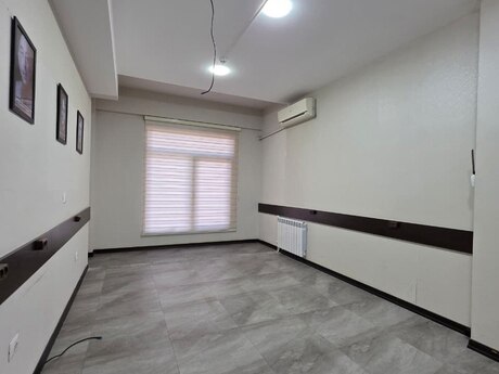 Obyekt - 28 May m. - 145 m²