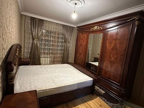 4 otaqlı köhnə tikili - Yeni Günəşli q. - 90 m²