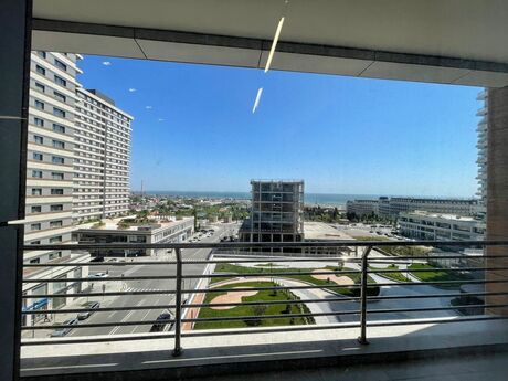 4 otaqlı yeni tikili - Ağ şəhər q. - 170 m²