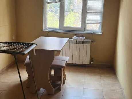 3 otaqlı köhnə tikili - Elmlər Akademiyası m. - 60 m²