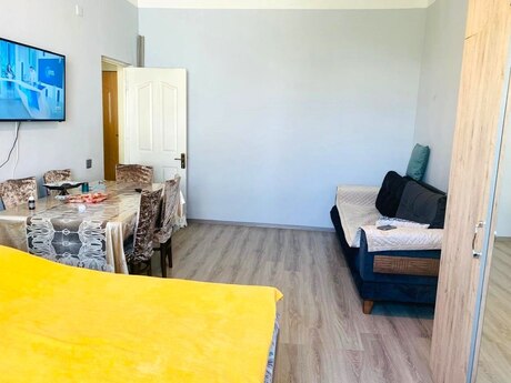 1 otaqlı köhnə tikili - Nəriman Nərimanov m. - 45 m²