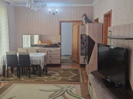 4 otaqlı həyət evi/bağ evi - Saray q. - 130 m²