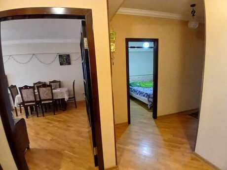 3 otaqlı köhnə tikili - Qara Qarayev m. - 65 m²