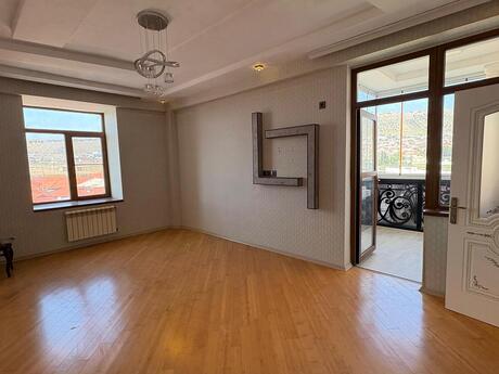 3 otaqlı yeni tikili - Bayıl q. - 130 m²