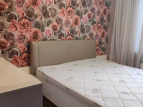 3 otaqlı köhnə tikili - Memar Əcəmi m. - 70 m²