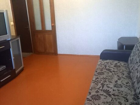 2 otaqlı köhnə tikili - Memar Əcəmi m. - 50 m²