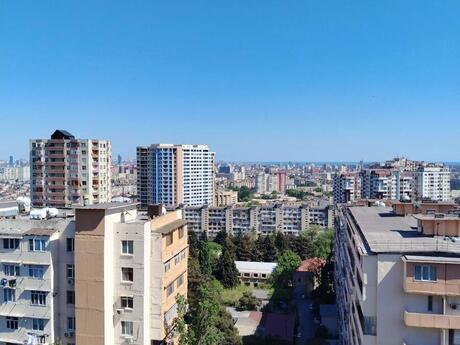 4 otaqlı köhnə tikili - 9-cu mikrorayon q. - 115 m²