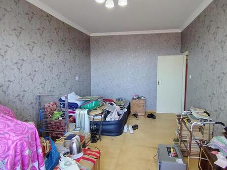 4 otaqlı köhnə tikili - 9-cu mikrorayon q. - 115 m²