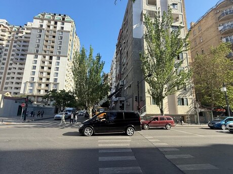 3 otaqlı köhnə tikili - Nərimanov r. - 90 m²
