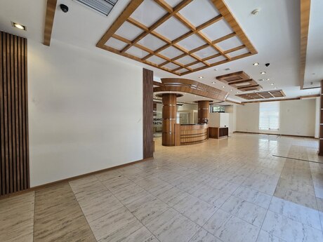 Obyekt - 28 May m. - 220 m²