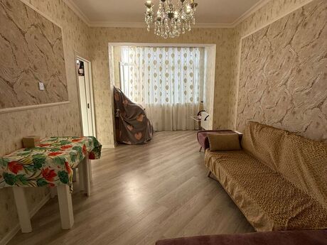 3 otaqlı köhnə tikili - Memar Əcəmi m. - 75 m²