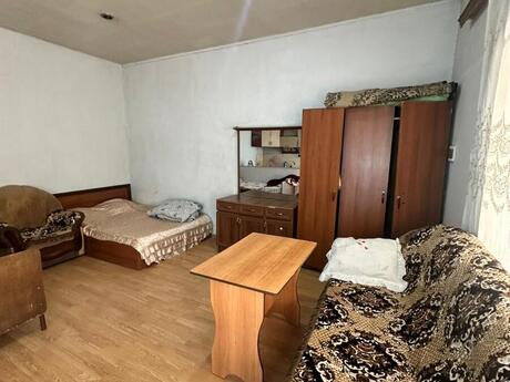 1 otaqlı həyət evi/bağ evi - Həzi Aslanov q. - 30 m²