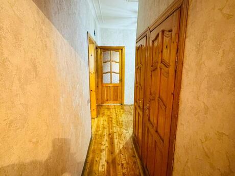 3 otaqlı köhnə tikili - Azadlıq Prospekti m. - 90 m²
