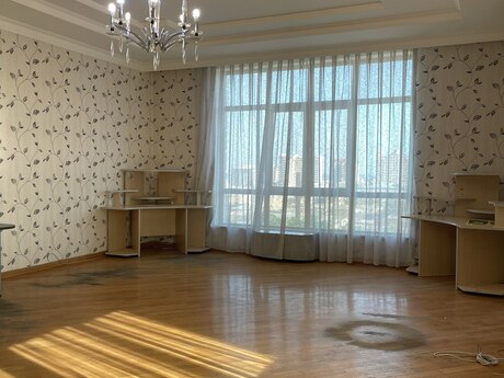 3 otaqlı ofis - Nizami m. - 150 m²