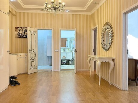 3-комн. новостройка - м. Азадлыг проспекти - 120 м²