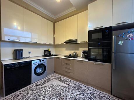 3 otaqlı yeni tikili - 28 May m. - 105 m²