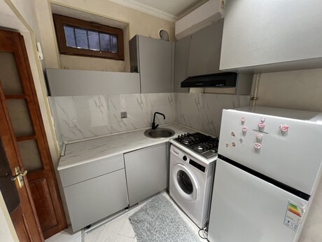 2 otaqlı köhnə tikili - Bayıl q. - 40 m²