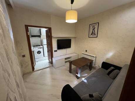 2 otaqlı köhnə tikili - Bayıl q. - 40 m²