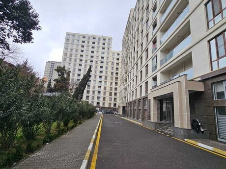 2 otaqlı yeni tikili - İnşaatçılar m. - 80 m²