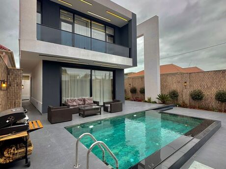 4 otaqlı həyət evi/bağ evi - Mərdəkan q. - 200 m²