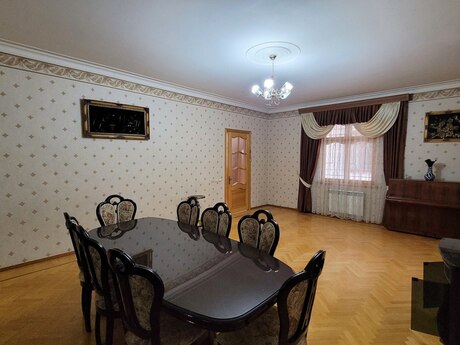 5 otaqlı həyət evi/bağ evi - Azadlıq Prospekti m. - 100 m²