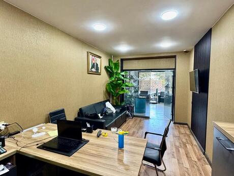 Obyekt - Azadlıq Prospekti m. - 220 m²