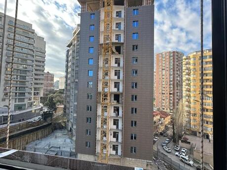 3 otaqlı yeni tikili - 28 May m. - 130.5 m²