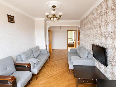 5 otaqlı köhnə tikili - Əhmədli m. - 120 m²