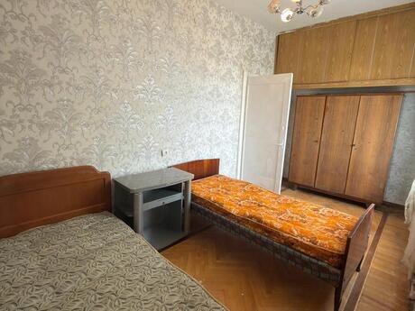 3 otaqlı köhnə tikili - Gənclik m. - 75 m²