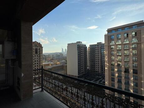 3 otaqlı yeni tikili - 28 May m. - 151 m²