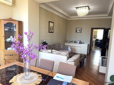 3 otaqlı yeni tikili - Nəsimi r. - 90 m²