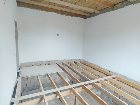 4 otaqlı həyət evi/bağ evi - Mərdəkan q. - 146 m²