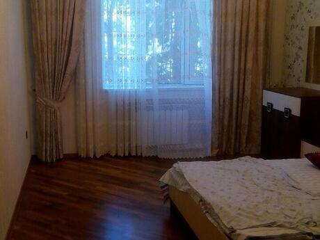 3 otaqlı köhnə tikili - Nəsimi r. - 95 m²
