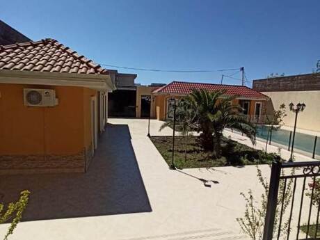 7 otaqlı həyət evi/bağ evi - Şüvəlan q. - 500 m²