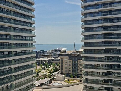 3 otaqlı yeni tikili - Ağ şəhər q. - 180 m²