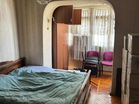 3 otaqlı köhnə tikili - 28 May m. - 70 m²